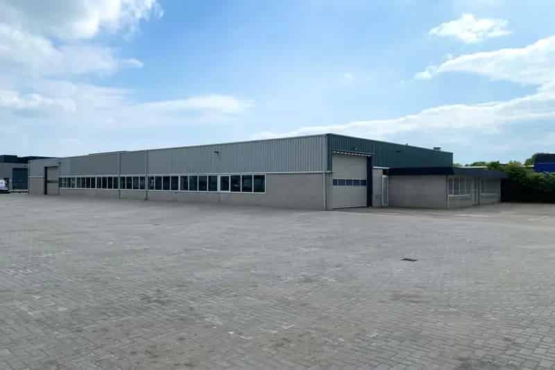 Bedrijfshal te huur Staphorst 1040m2