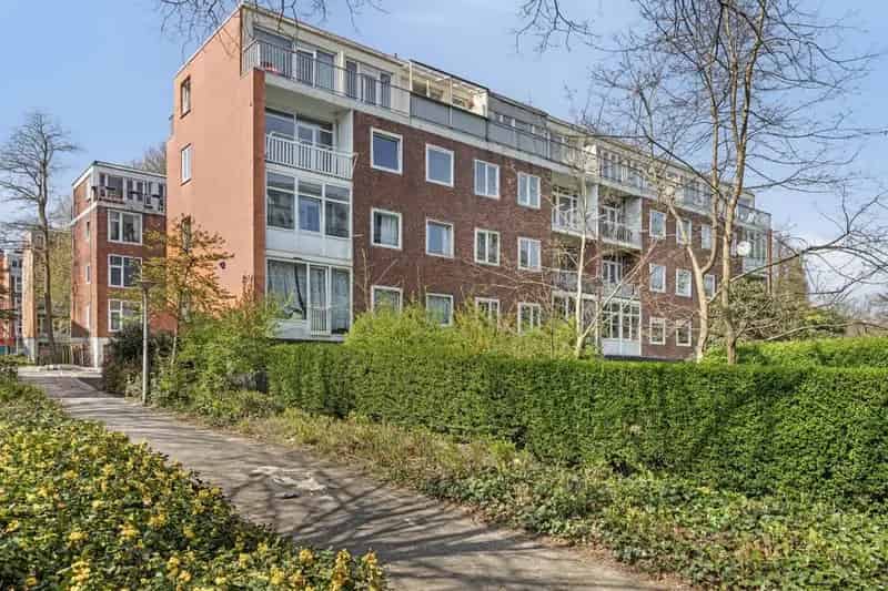 Ruim 4-kamerappartement nabij Fransenlaan