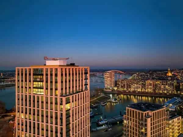 Uniek Penthouse Nijmegen Waalbandijk