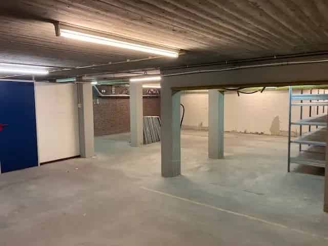 Bedrijfshal Woerden te Huur Opslagruimte Souterrain