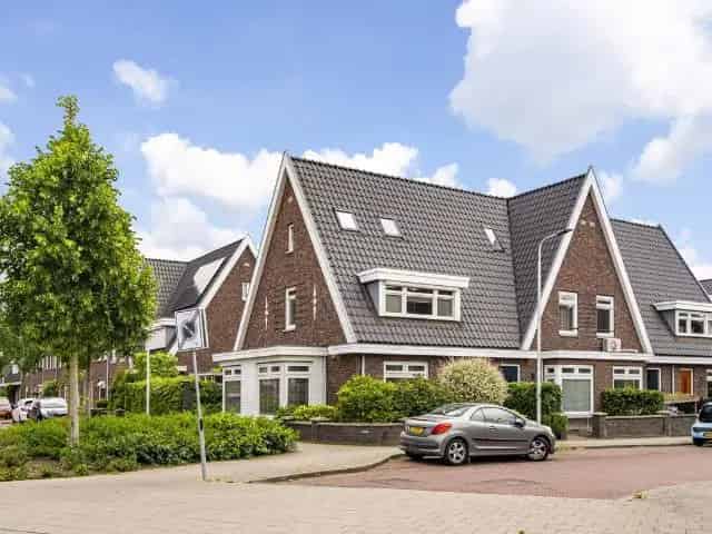Hoekwoning Nijmegen Ruusbroecstraat Jaren 30 Stijl