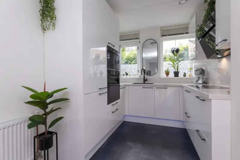 Ruime gezinswoning 4 slaapkamers Hoorn moderne keuken energielabel A
