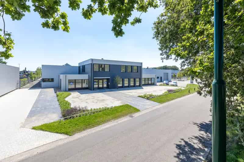 Kantoorruimte Heeze 388m² te huur Industrieweg