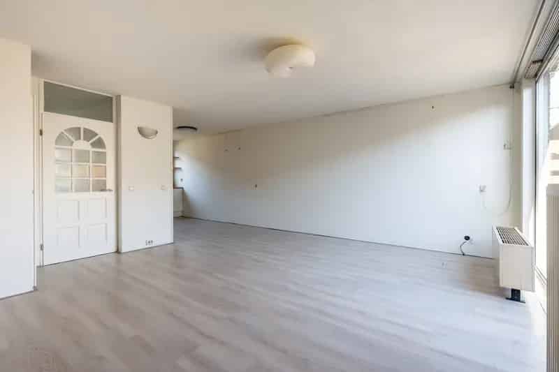 Huis te koop Almere: Ruime gezinswoning met grote zolder en tuin