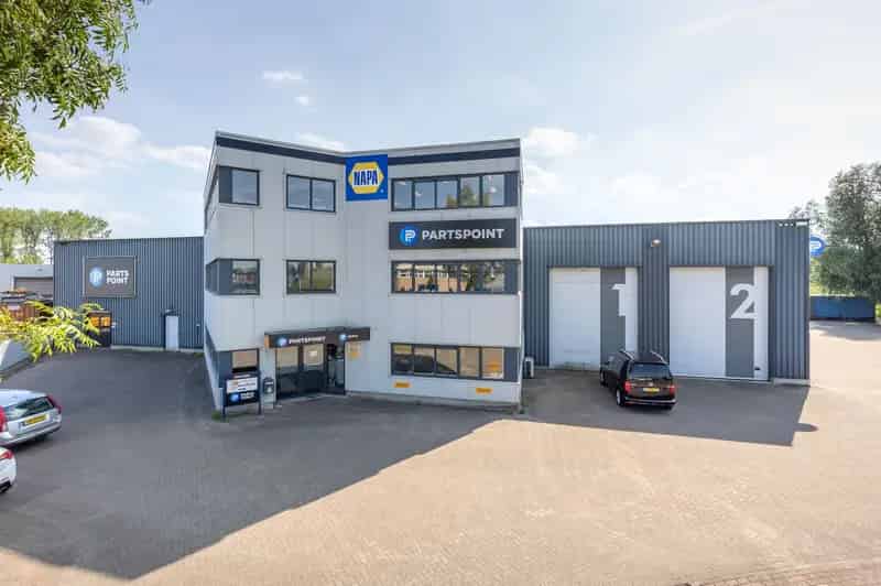 Bedrijfshal Helmond | Zoek bedrijfshallen te huur: Korte Dijk 6 5705 CV Helmond 
