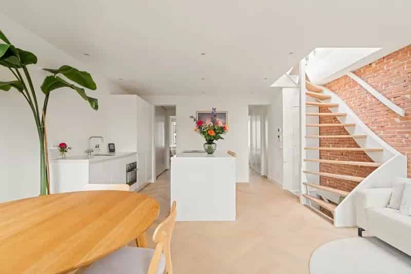 Appartement te koop: Brederodestraat 40-4 1054 MV Amsterdam 