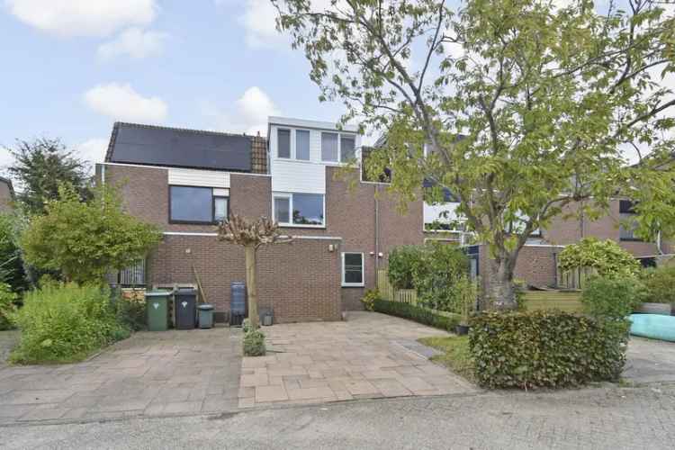 Eengezinswoning Te Koop in Zoetermeer, Zuid-Holland