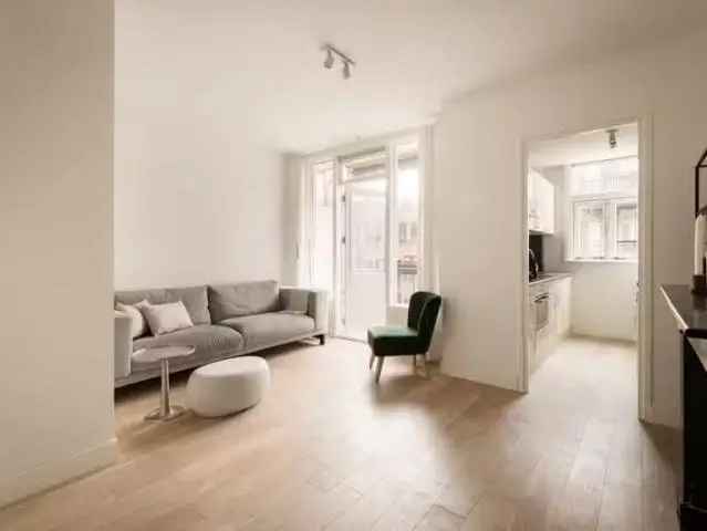 Amsterdam Schinkelbuurt: Stijlvolle 2-kamer Bovenwoning 45m²
