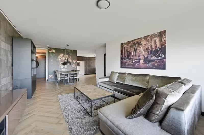 4-Kamer Appartement Voorburg 101m2 Eigen Parkeerplaats Balkon