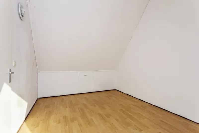 Ruime 3 Slaapkamer woning Batau Noord 105m2 tuin Carport Zonnepanelen