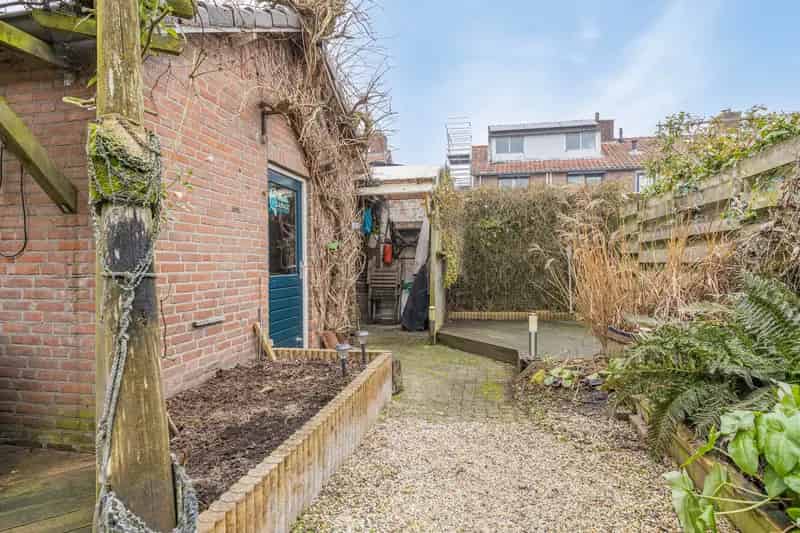 Huis te koop Waalwijk 4 slaapkamers tuin