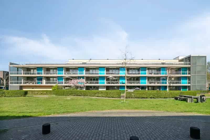 Ruim 2 Slaapkamer Appartement Beverwijk Nabij Station
