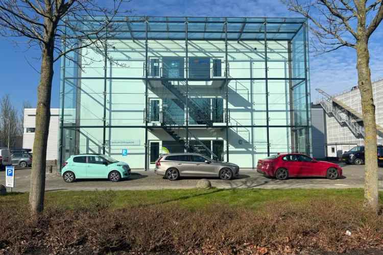 Kantoorruimte te Huur Hoofddorp 100m2 Moderne Ruimte 2 Parkeerplaatsen