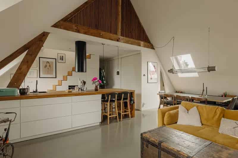 Appartement Amsterdam Oost 93m2  5 Meter Nok  Gemeenschappelijke Tuin
