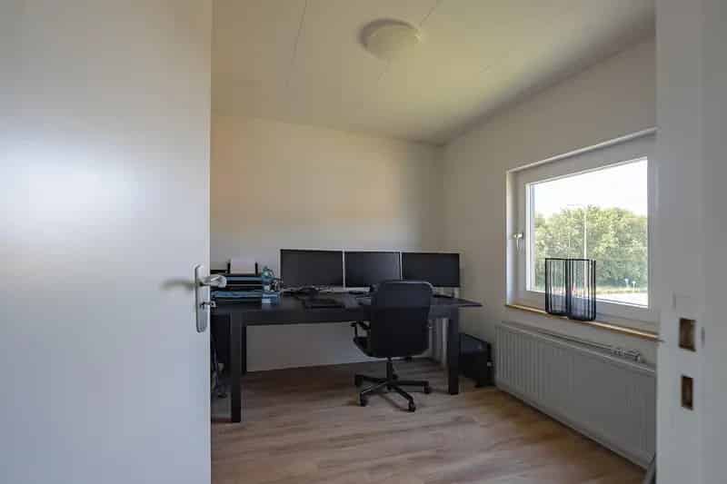 Vrijstaande woning Roosteren Grote garage 4 slaapkamers