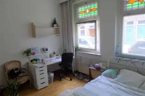Kamer Maastricht Brusselsepoort: 14m² Studenten Kamer