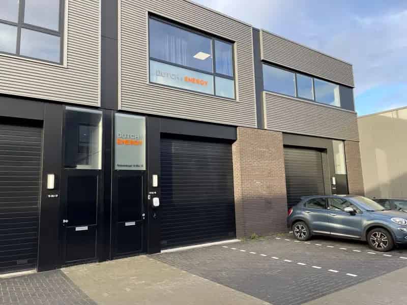 Bedrijfshal 's-Gravenzande | Zoek bedrijfshallen te koop: Nobelstraat 15-BU18 2693 BC 's-Gravenzande 
