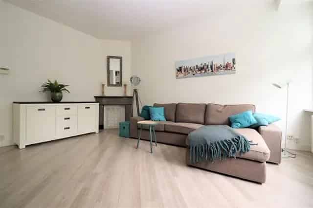 Portiekflat Rotterdam Noord 75m2 3 Kamers