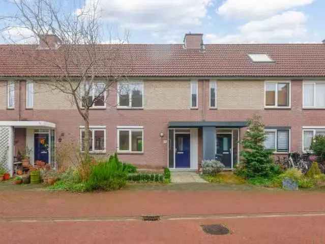 Diemen - Ruime Eengezinswoning 3 slaapkamers en zonnige tuin