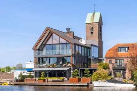 3 Slaapkamers Penthouse 214m² Ouderkerk aan de Amstel