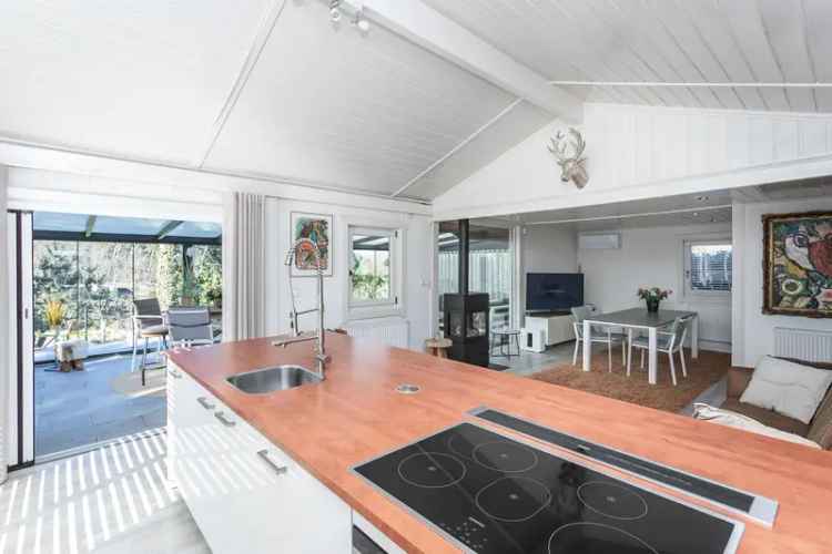 Luxe Vakantiechalet Brunssum 2 slaapkamers Wintertuin