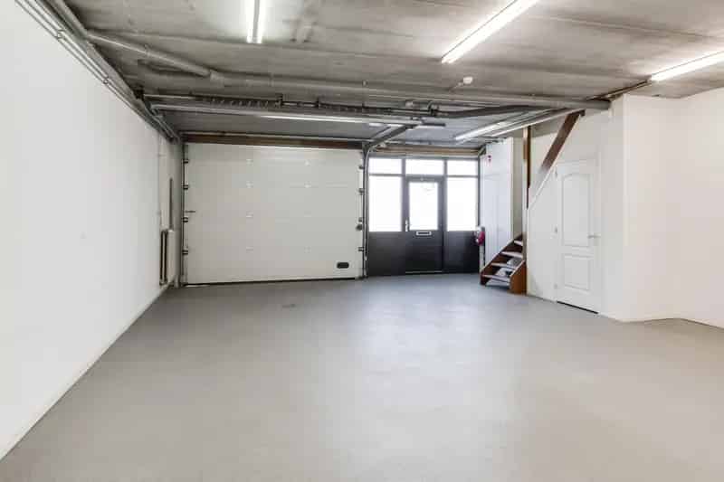 Bedrijfsunit te Huur Uden 130m²