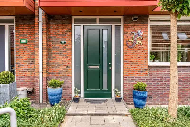Tweekapper Aalsmeer: 4 slaapkamers, moderne badkamer, tuin aan water