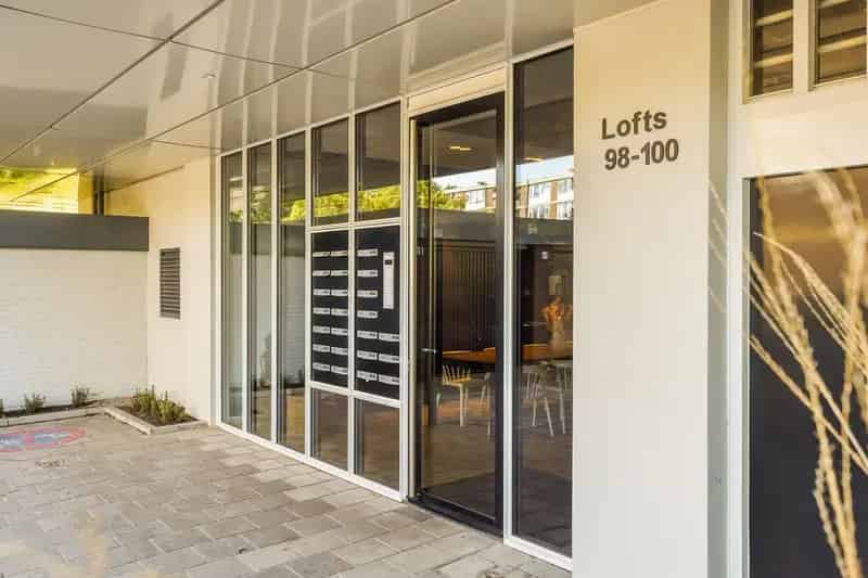Industrieel Loft Appartement Amsterdam West 38m2 Zonnig Balkon