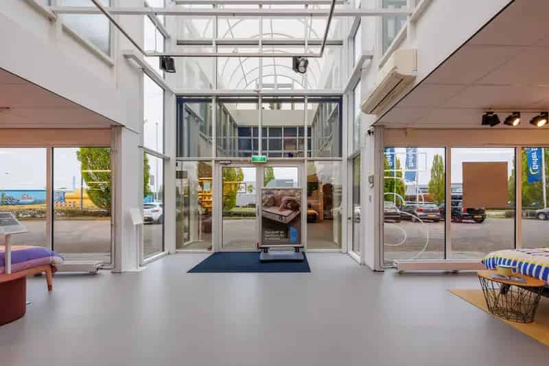 Commerciële Ruimte te Huur Uden 845m² Meubelboulevard