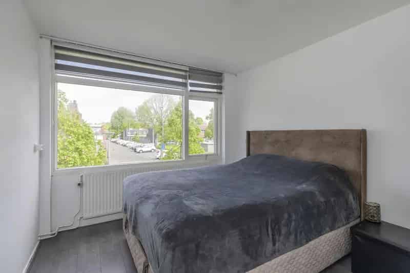 4 Slaapkamers Ruime gezinswoning Gerenoveerd 9 Zonnepanelen