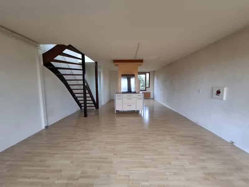 2 Kamer Appartement Overschie Zonnig Terras Starterwoning