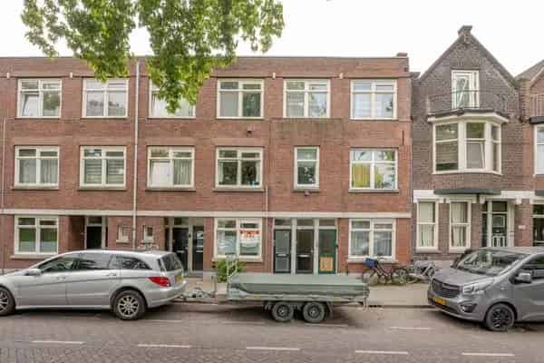 2 Kamer Benedenwoning met Tuin in Bloemhof Nabij Hart van Zuid