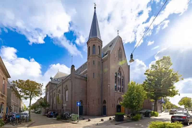 Kantoorruimte Haarlem 450m2 Twee Verdiepingen Parkeerplaatsen