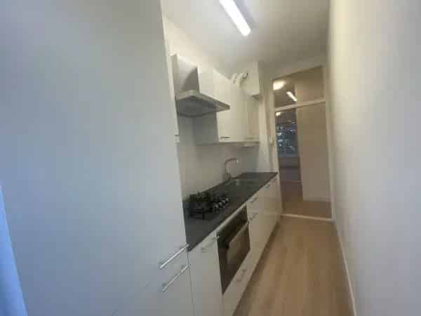 Gestoffeerd 3-kamer appartement nabij openbaar vervoer