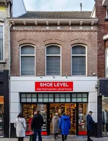 Winkel te koop Tilburg Centrum 559m2  €90000 Huuropbrengst