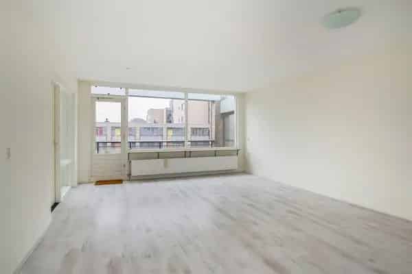 Appartement Johan Huizingalaan in Amsterdam