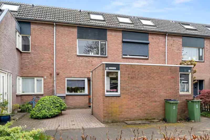 Huis te Koop Ede: 4 Slaapkamers, Tuin & Berging