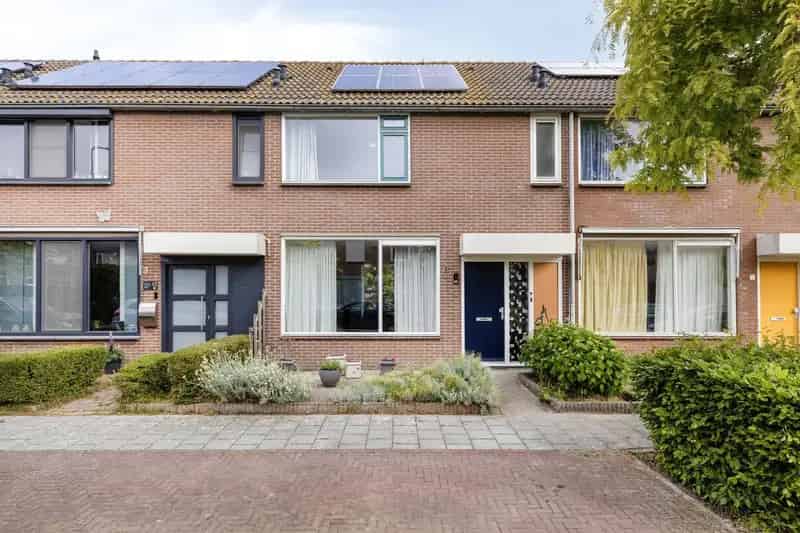 Ruime 4 Slaapkamers Tussenwoning Geersdijk