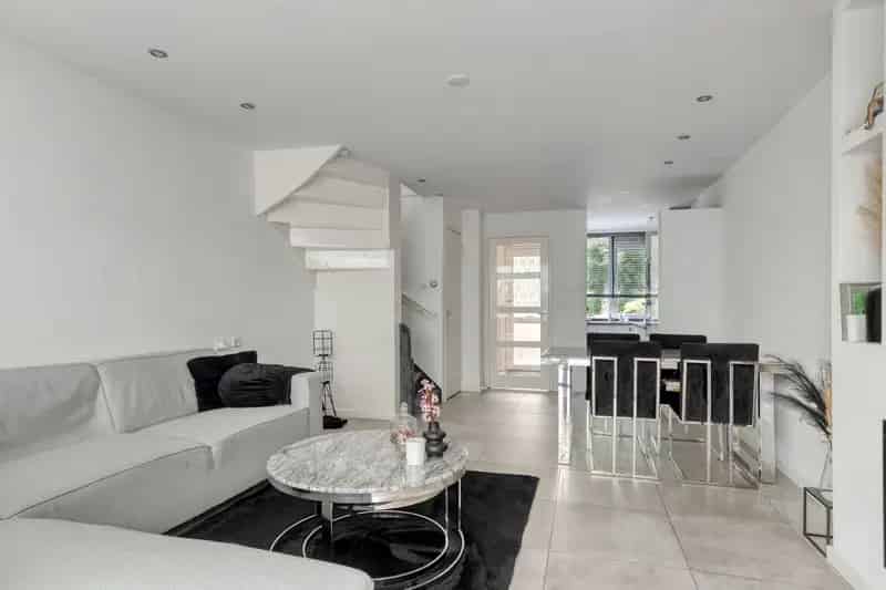 Moderne woning te Hoogvliet 72m² 2 slaapkamers