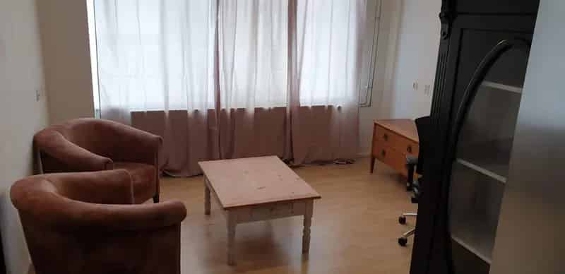 Ruime kamer met eigen douche en wc nabij Venlo centrum