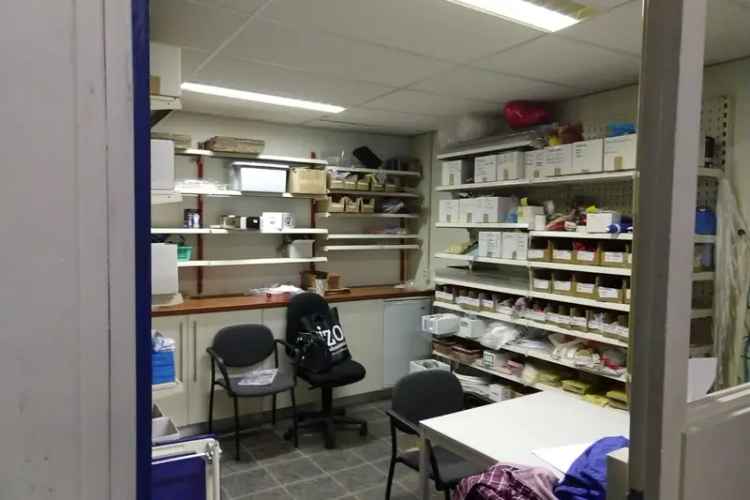 Bedrijfshal Veghel | Zoek bedrijfshallen te huur: Boerhaavestraat 1 B 5462 CK Veghel [funda in business]