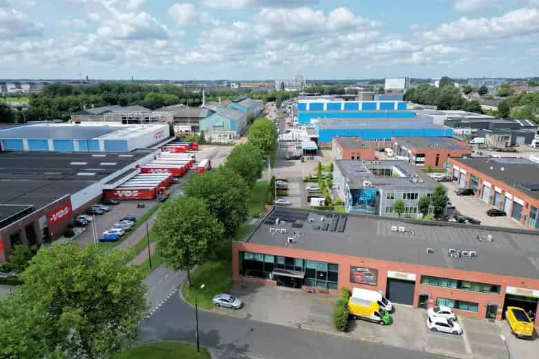 150 m2 Kantoorruimte te Huur Alblasserdam