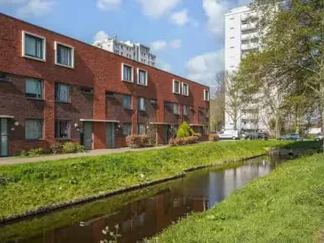 Tussenwoning te koop Den Haag 4 slaapkamers 136m²