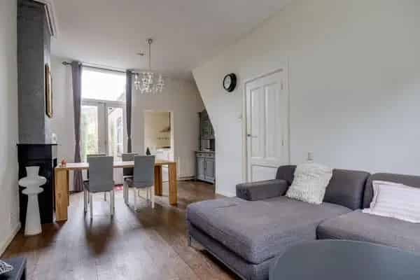 Utrecht Abstederdijk: Karaktervolle jaren 30 woning met tuin