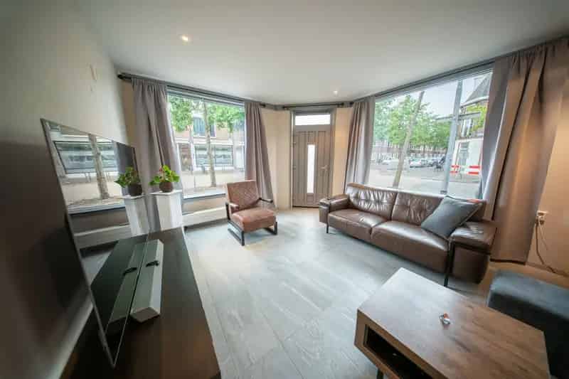 Ruime benedenmaisonnette Hoek van Holland 102m2 1 slaapkamer