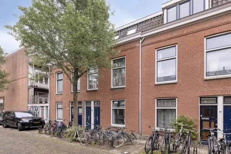 Utrecht Lombok: Instapklare 2-Kamer Benedenwoning met Tuin