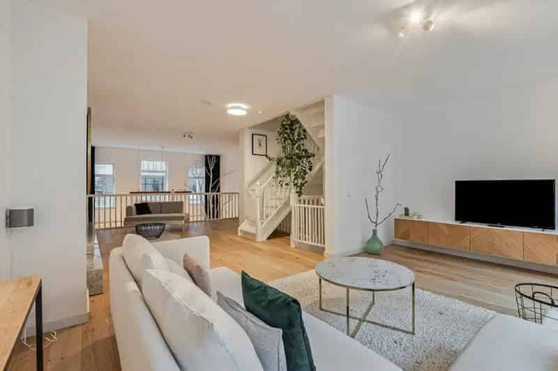 Luxe 4 Slaapkamer Woning Provenierswijk Rotterdam