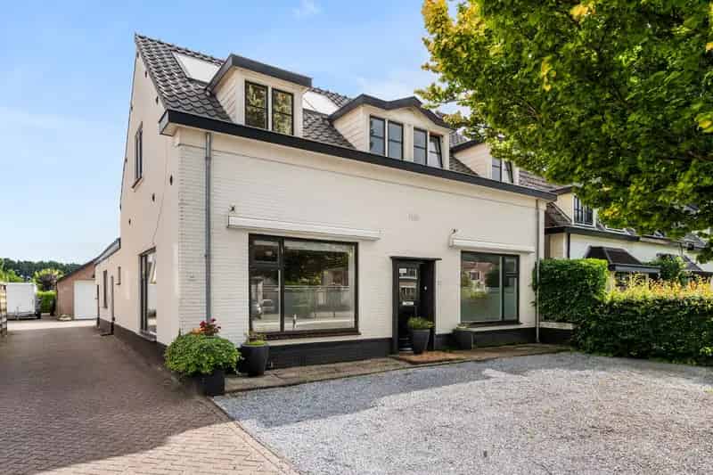 T-boerderij 9 slaapkamers Renswoude