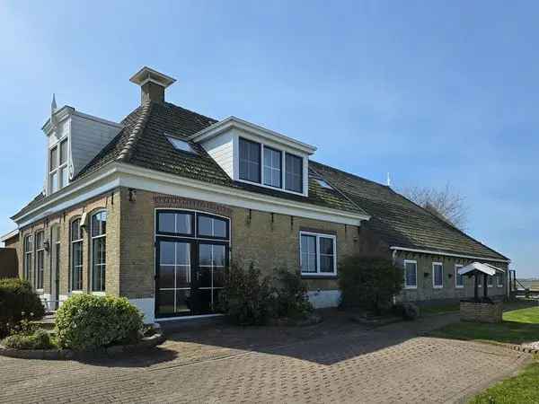 Luxe Woonboerderij met Recreatie Appartementen op Terschelling