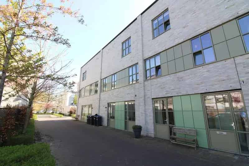 Tussenwoning Strijp R Eindhoven Nabij NS Station